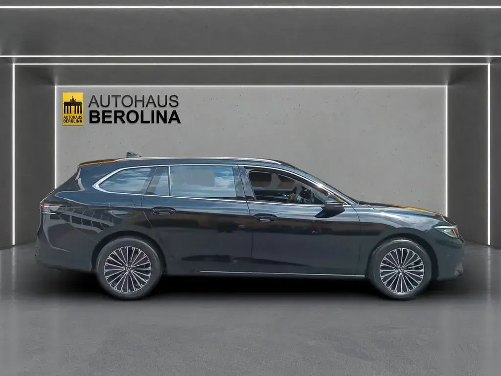Neu VW Passat Elegance 150 PS (110 kW) 2026 Schwarz Kombi