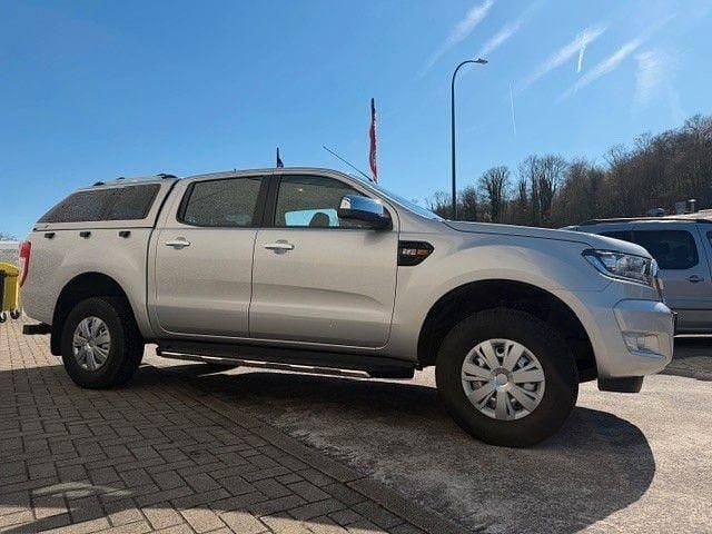 Gebraucht Ford Ranger XLT 160 PS (117 kW) 2017 Silber Pickup