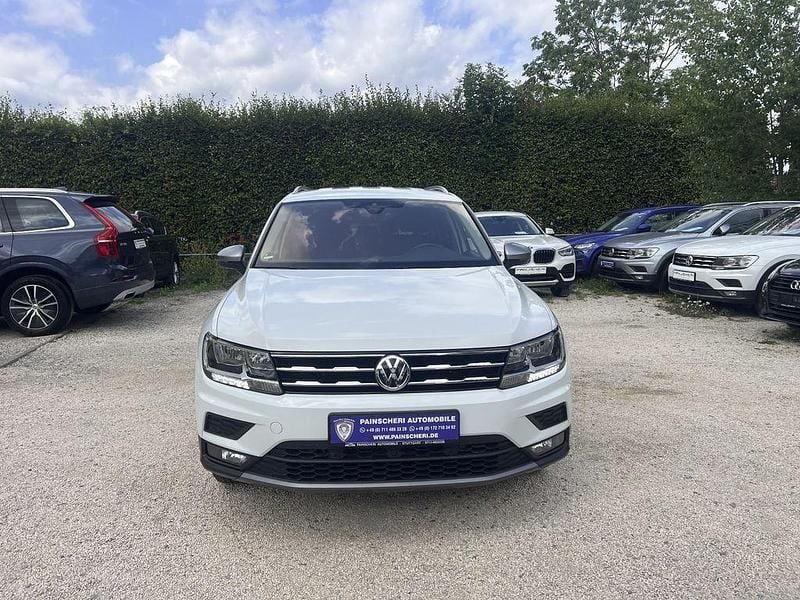 Gebraucht VW Tiguan Allspace Comfortline 150 PS (110 kW) 2021 Pure white SUV