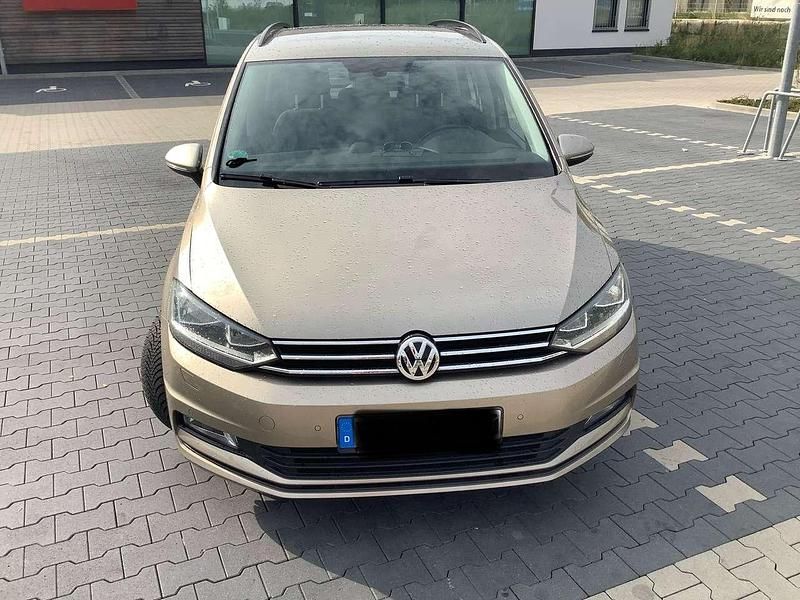Gold Gebraucht 2017 VW Touran Van / Kleinbus | 12.900 € (Fairer Preis) - Bild 1/4