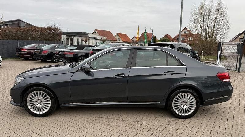 Gebraucht Mercedes E200 Elegance 184 PS (135 kW) 2013 Grau Limousine