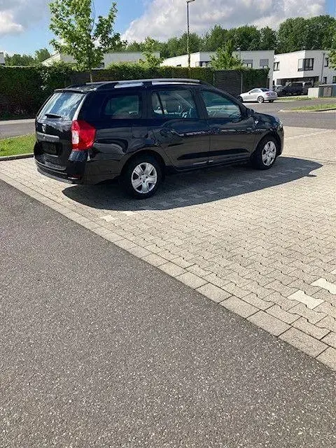 Gebraucht Dacia Logan Comfort 90 PS (66 kW) 2018 Schwarz Limousine