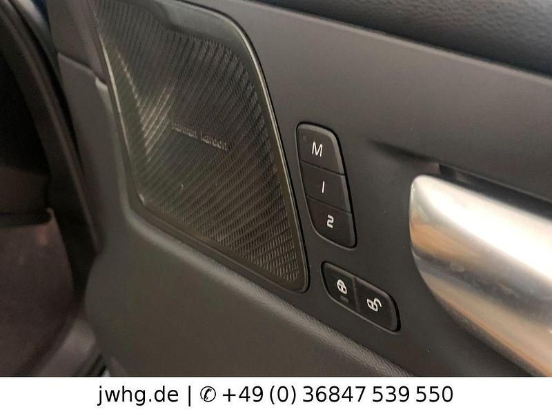 Gebraucht Volvo XC60 Ultimate 235 PS (172 kW) 2023 Blau SUV