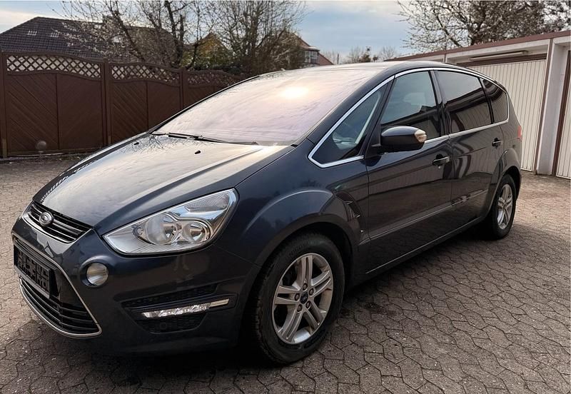 Gebraucht Ford S-MAX Titanium 203 PS (149 kW) 2010 Grau Van / Kleinbus