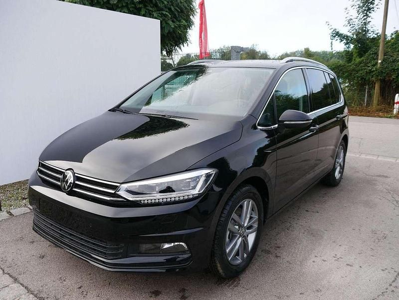 Grenadilla schwarz me... Neu 2025 VW Touran Comfortline Van / Kleinbus | 38.290 € - Bild 1/4