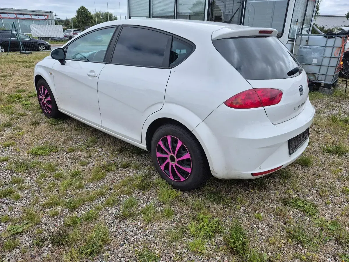 Gebraucht Seat Leon 105 PS (77 kW) 2011 Weiß Kleinwagen