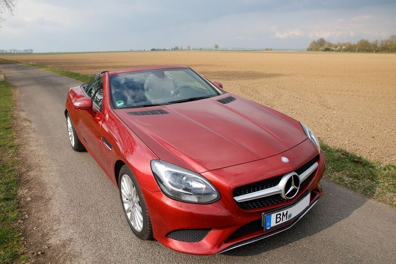 Rot Gebraucht 2016 Mercedes SLC200 Cabrio | 20.000 € (Guter Preis) - Bild 1/4