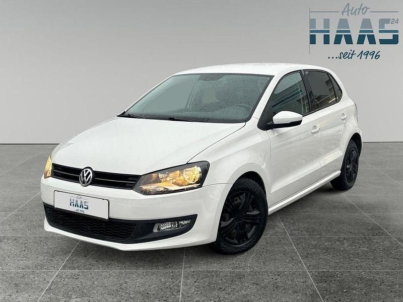 Weiß Gebraucht 2010 VW Polo Team Limousine | 5.990 € (Guter Preis) - Bild 1/4