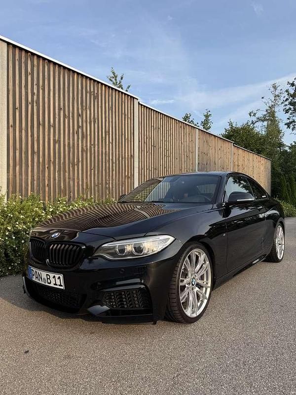 Schwarz Gebraucht 2014 BMW M235 M Performance Coupé | 26.850 € (Etwas zu teuer) - Bild 1/4