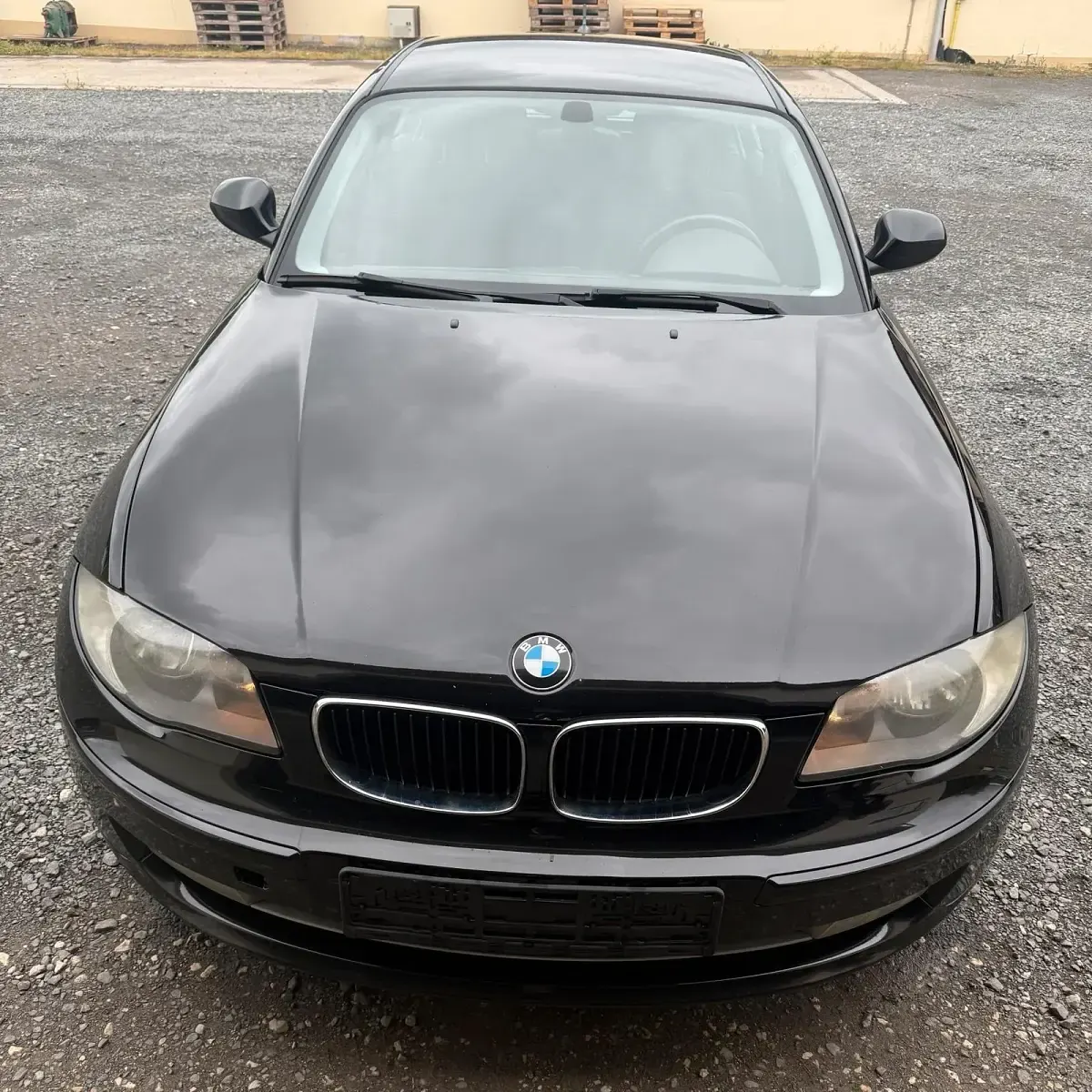 Gebraucht BMW 118 143 PS (105 kW) 2011 Schwarz Kleinwagen