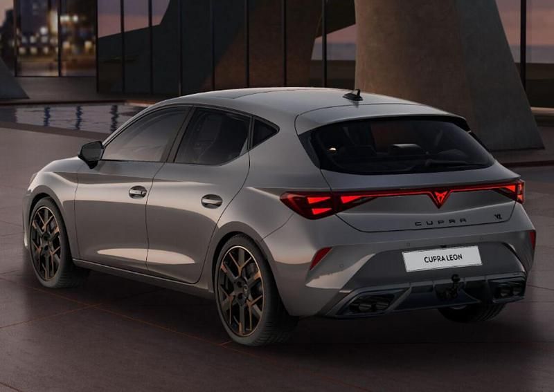 Gebraucht Cupra Leon VZ 300 PS (220 kW) 2024 Blau Limousine