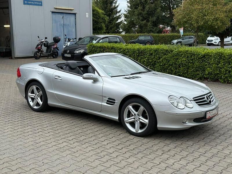Silber Gebraucht 2004 Mercedes SL500 Cabrio | 23.990 € (Etwas zu teuer) - Bild 1/2