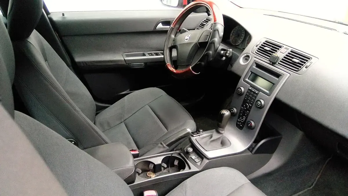 Gebraucht Volvo V50 125 PS (91 kW) 2004 Rot Kombi