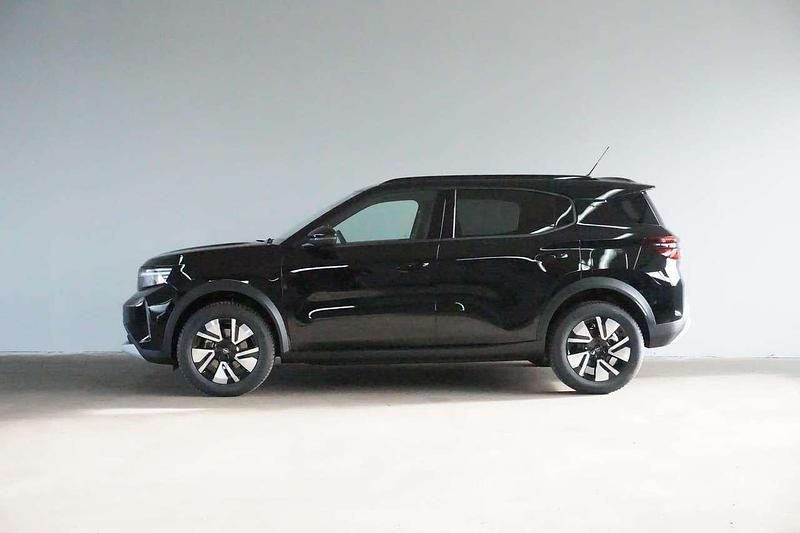 Neu Opel Frontera 83 kW (113 PS) 2025 Karbon schwarz (metallic) SUV