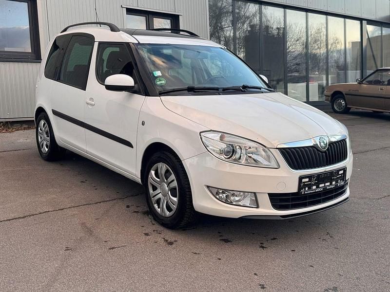 Gebraucht Skoda Roomster Plus Edition 105 PS (77 kW) 2012 Weiß Van / Kleinbus