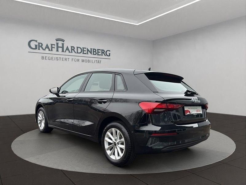 Gebraucht Audi A3 Comfort 110 PS (80 kW) 2023 Schwarz Limousine
