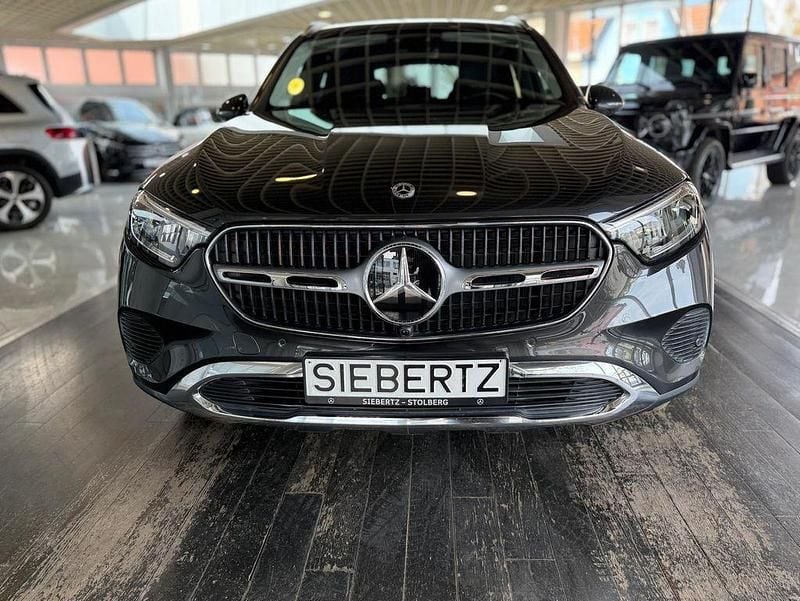 Gebraucht Mercedes GLC200 Avantgarde 204 PS (150 kW) 2023 Grau SUV