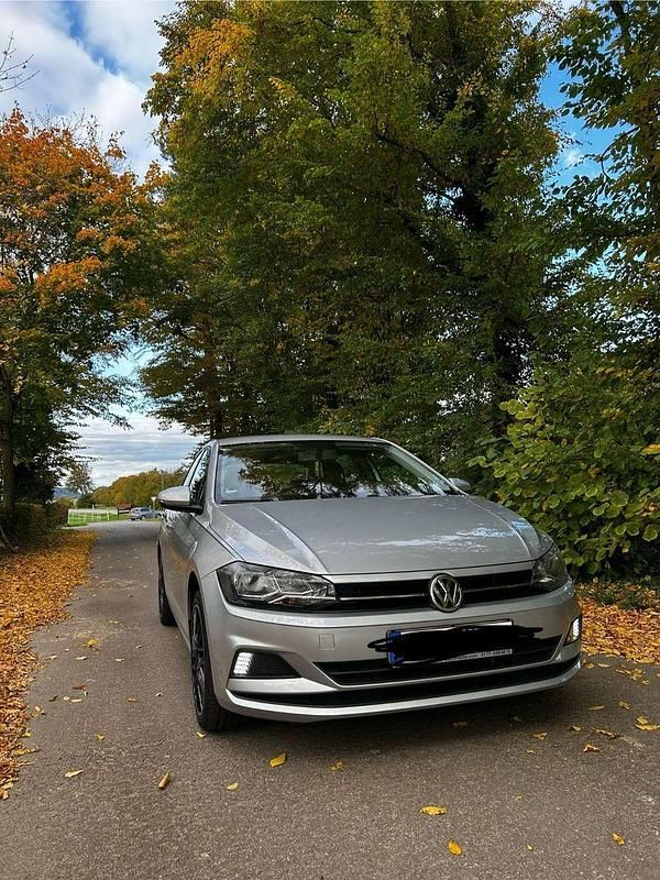 Silber Gebraucht 2018 VW Polo Kleinwagen | 8.500 € (Superpreis) - Bild 1/4