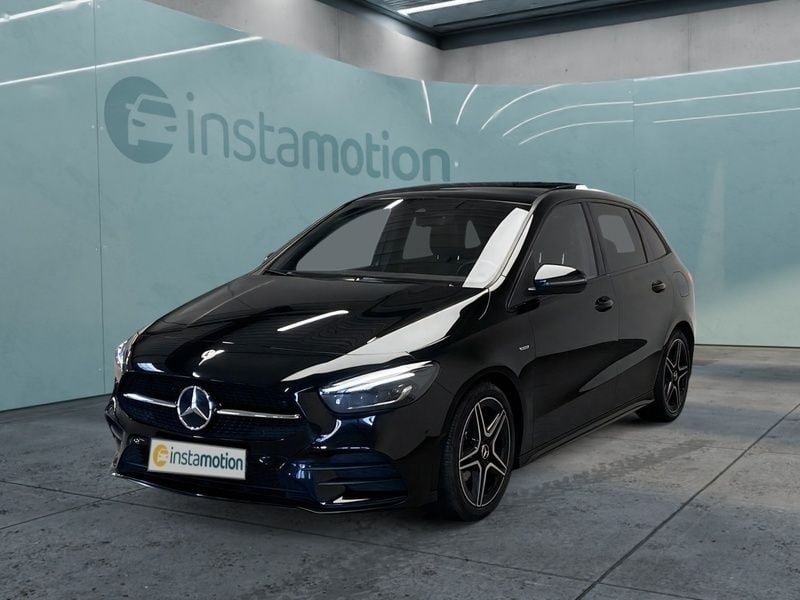 Gebraucht Mercedes B200 AMG 150 PS (110 kW) 2022 Schwarz Van / Kleinbus