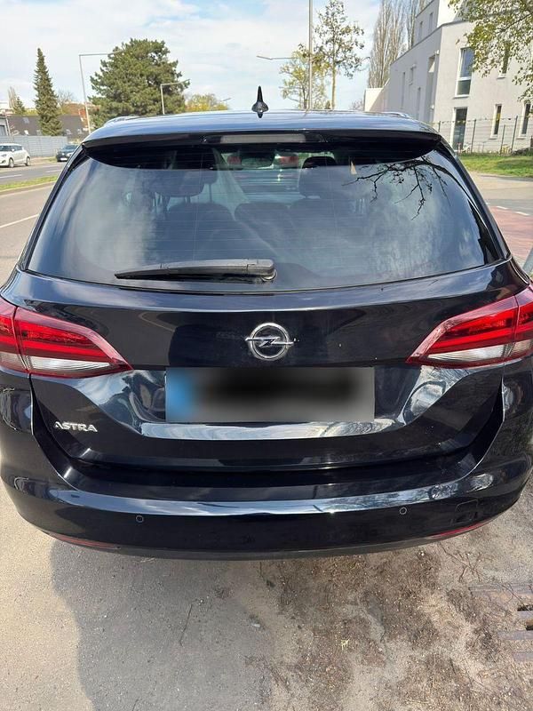 Usata Opel Astra Dynamic 150 CV (110 kW) 2019 Blu Station wagon