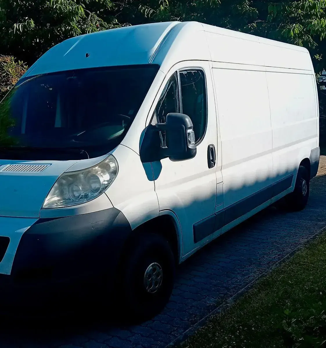 Gebraucht Peugeot Boxer 131 PS (96 kW) 2012 Schwarz Van