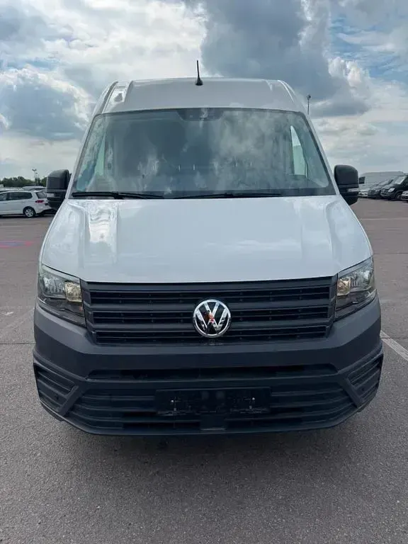 Gebraucht VW Crafter 102 PS (75 kW) 2023 Weiß Van