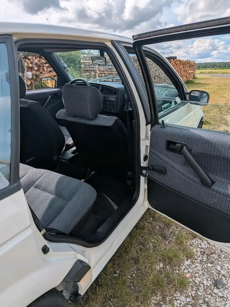 Gebraucht VW Passat 90 PS (66 kW) 1991 Weiß Limousine