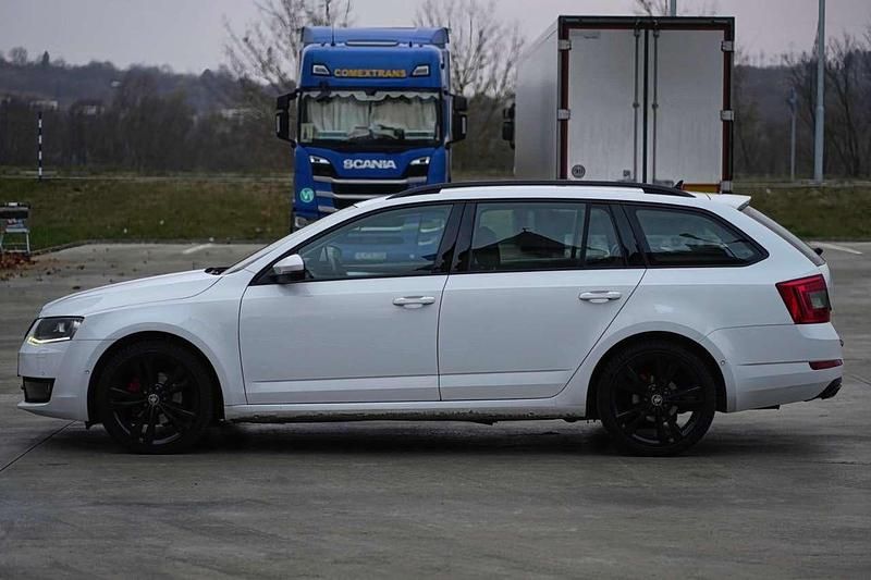 Gebraucht Skoda Octavia Elegance 150 PS (110 kW) 2014 Weiß Kleinwagen