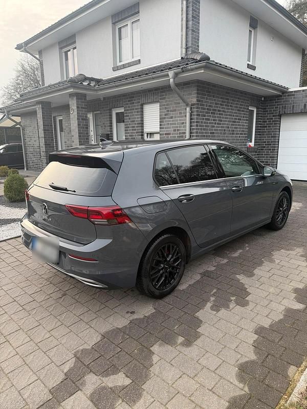 Gebraucht VW Golf VIII Style 150 PS (110 kW) 2021 Grau Kleinwagen