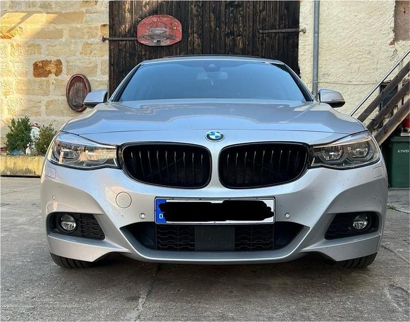 Grau Gebraucht 2016 BMW 340 Gran Turismo Limousine | 33.000 € - Bild 1/4