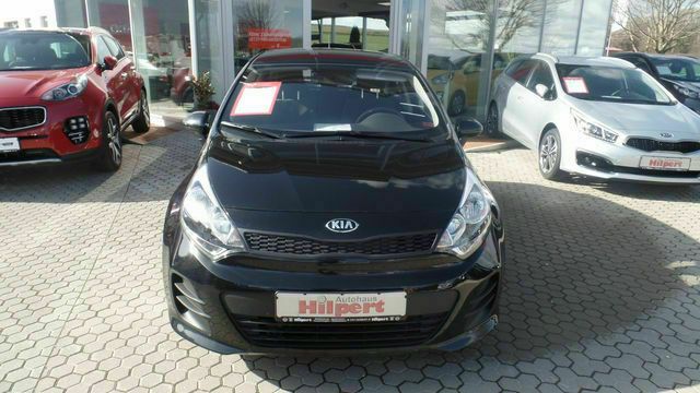 Gebraucht Kia Rio Attract 84 PS (61 kW) 2015 Schwarz metallic Kleinwagen