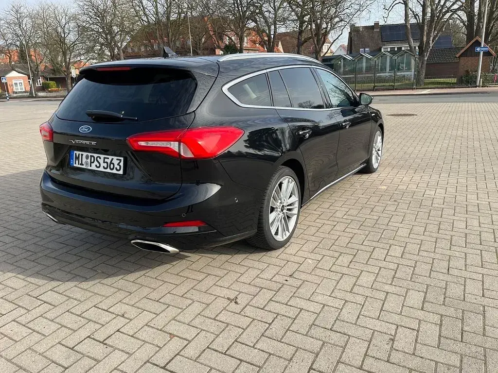 Gebraucht Ford Focus Vignale 150 PS (110 kW) 2019 Schwarz Limousine