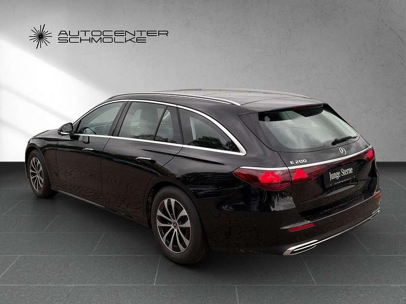 Gebraucht Mercedes E200 Avantgarde 204 PS (150 kW) 2025 Lack obsidianschwarz Kombi