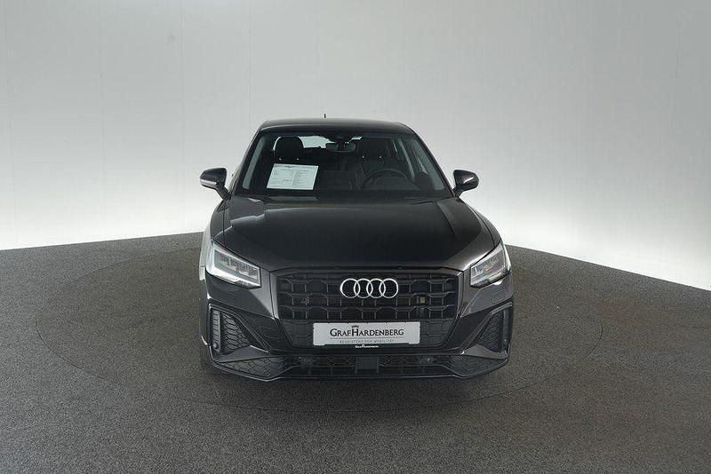 Gebraucht Audi Q2 S-Line 150 PS (110 kW) 2025 Mythosschwarz metallic SUV