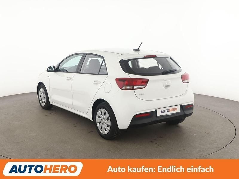 Gebraucht Kia Rio Edition 7 84 PS (61 kW) 2022 Weiß Limousine