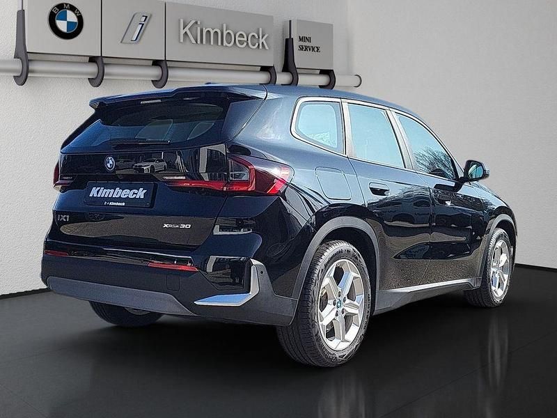 Gebraucht BMW iX1 313 kW (426 PS) 2024 Schwarz uni SUV
