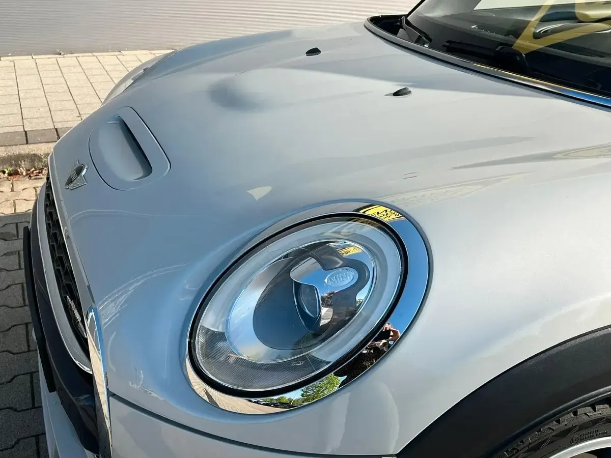 Używany Mini John Cooper Works 231 KM (169 kW) 2016 Biały Hatchback