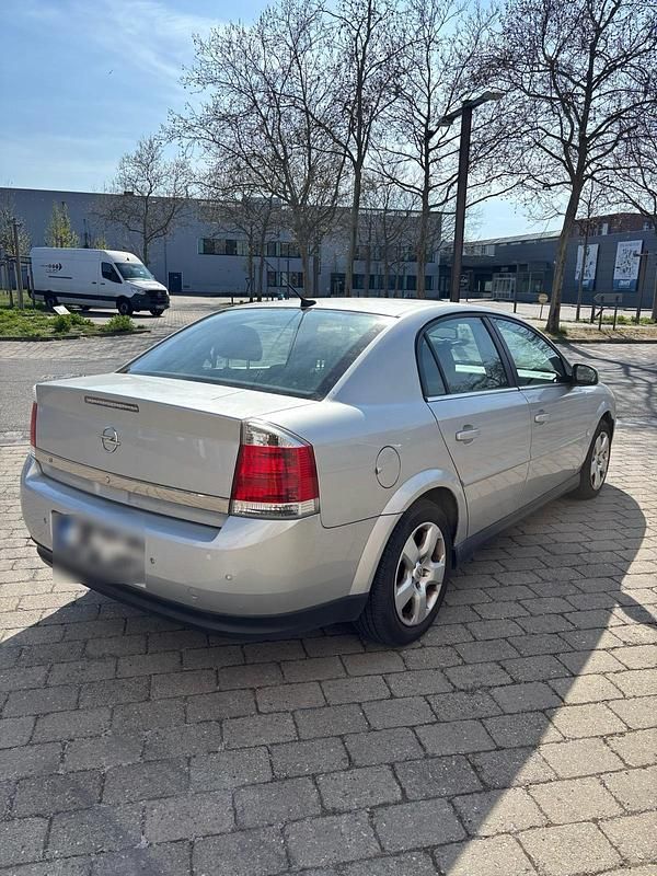 Second-hand Opel Vectra 2004 Berlinǎ