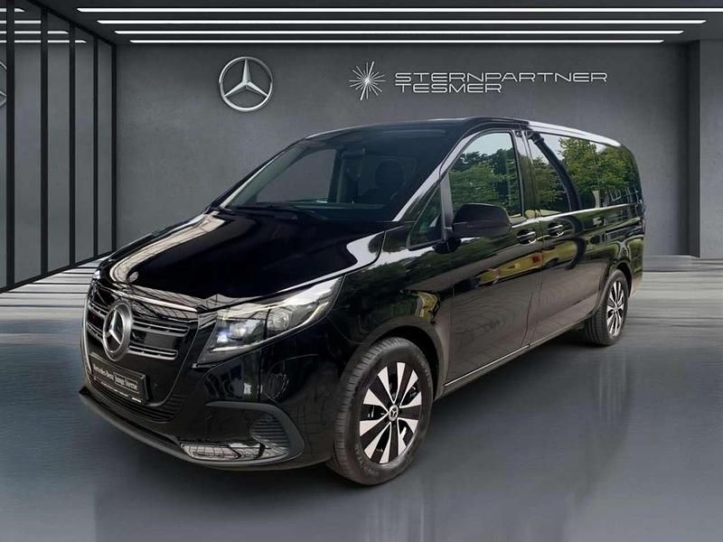 Schwarz Gebraucht 2024 Mercedes EQV300 Van / Kleinbus | 52.400 € (Etwas zu teuer) - Bild 1/4