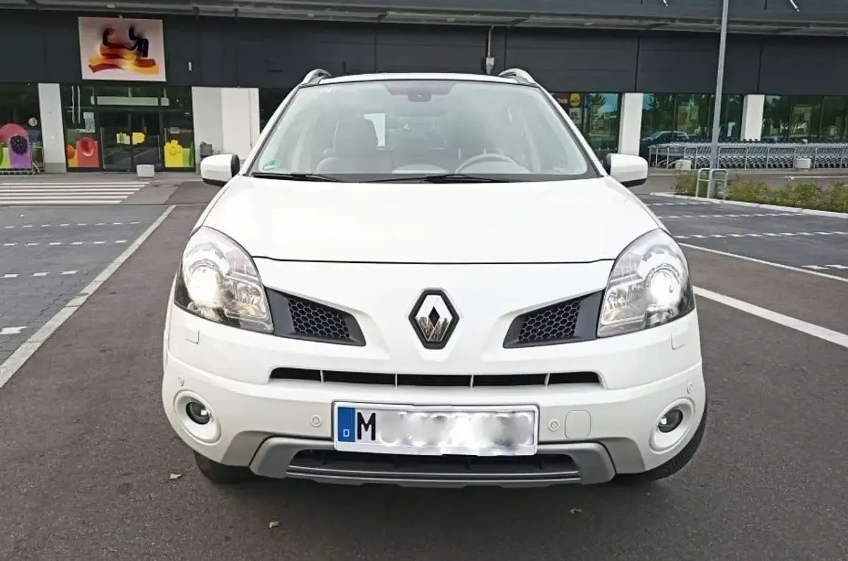 Gebraucht Renault Koleos Luxe 150 PS (110 kW) 2009 Weiß SUV