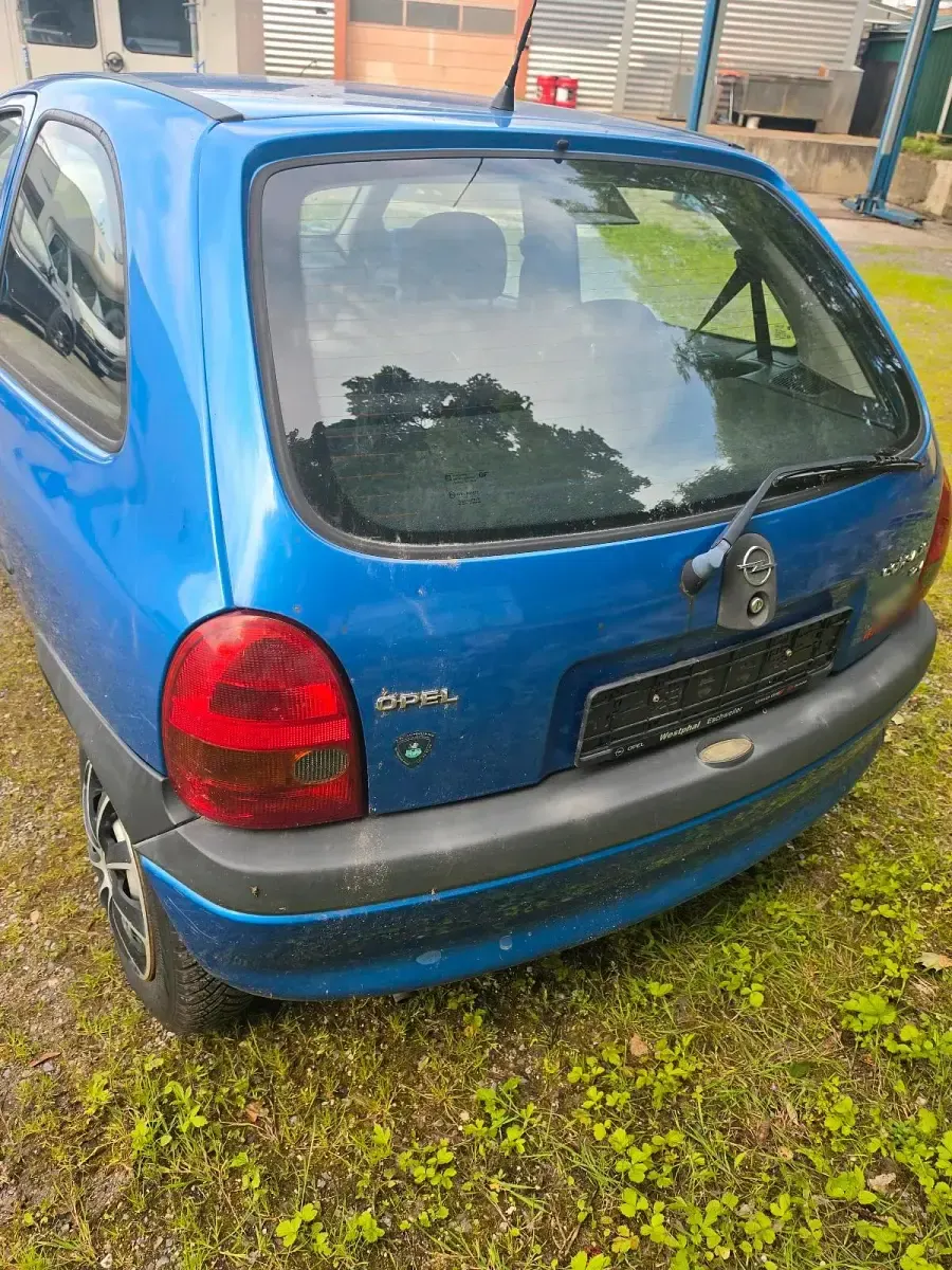 Gebraucht Opel Corsa 54 PS (39 kW) 1998 Blau Kleinwagen