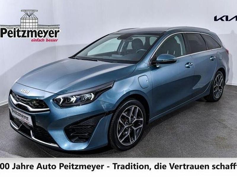 Grau Gebraucht 2022 Kia Ceed Limousine | 23.990 € - Bild 1/4