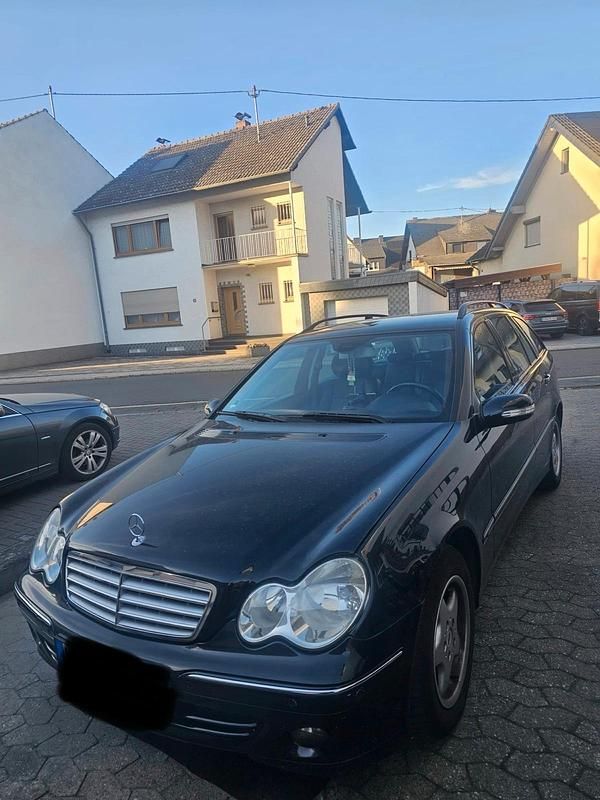 Usata Mercedes 220 2007 Nero Station wagon