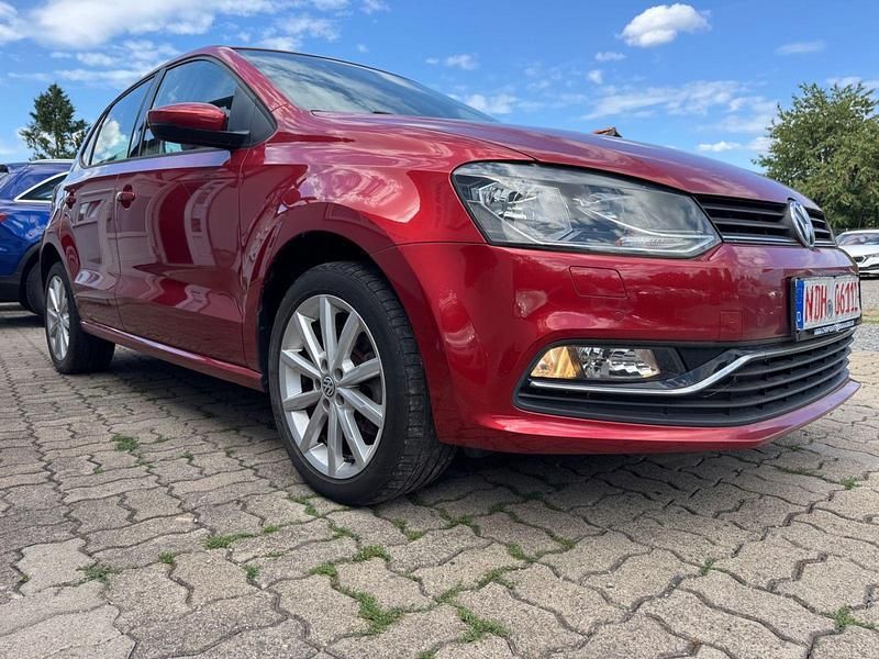 Rot Gebraucht 2017 VW Polo Highline Kleinwagen | 10.999 € (Fairer Preis) - Bild 1/4