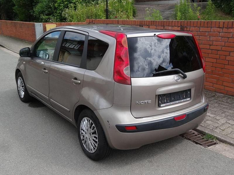 Gebraucht Nissan Note Acenta 88 PS (64 kW) 2006 Beige Van / Kleinbus