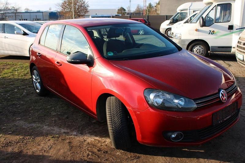 Gebraucht VW Golf VI Comfortline 122 PS (89 kW) 2009 Rot Kleinwagen