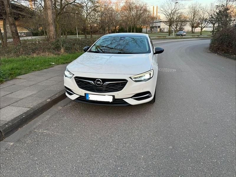Gebraucht Opel Insignia Innovation 136 PS (100 kW) 2018 Weiß Limousine