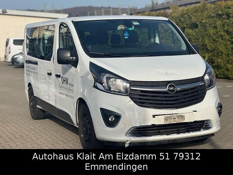 Gebraucht Opel Vivaro 125 PS (91 kW) 2017 Weiß Van / Kleinbus