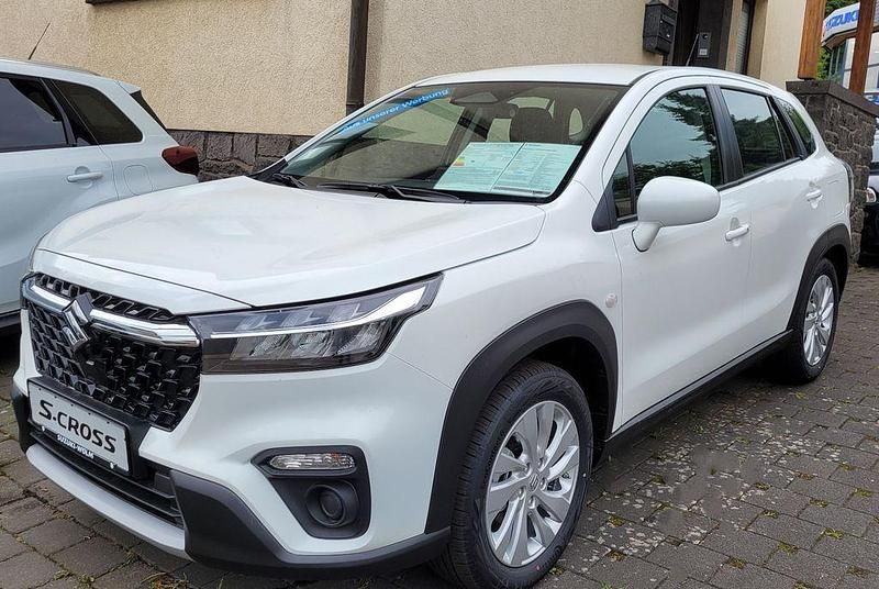 Neu Suzuki SX4 S-Cross 129 PS (94 kW) 2025 Weiß SUV