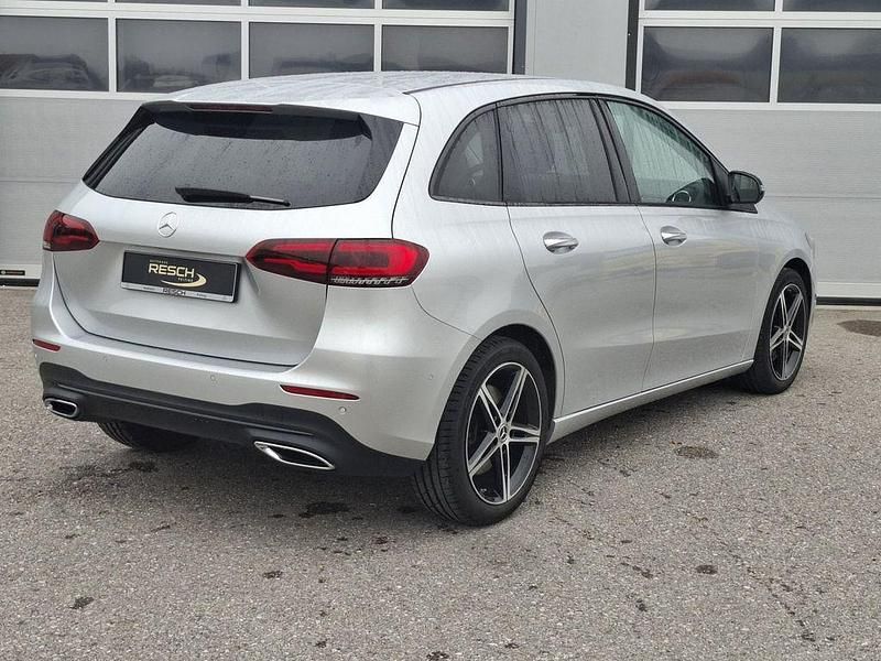 Gebraucht Mercedes B250 Progressive 224 PS (164 kW) 2020 Silber Van / Kleinbus
